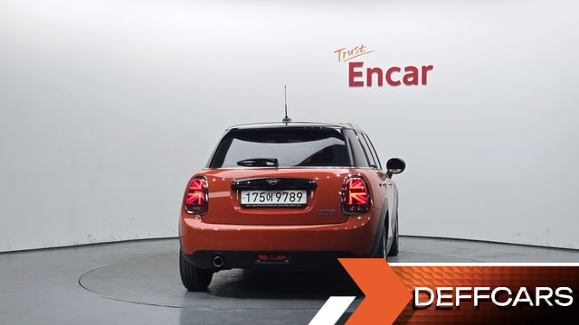 Mini COOPER 5Door Standard 3rd купить на сайте DeffCars