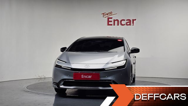 Toyota PRIUS 2.0 PHEV XSE купить на сайте DeffCars