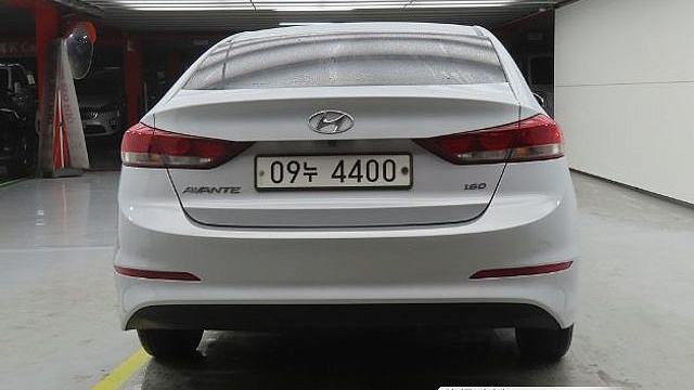 Hyundai AVANTE 1.6 e-VGT Style купить на сайте DeffCars