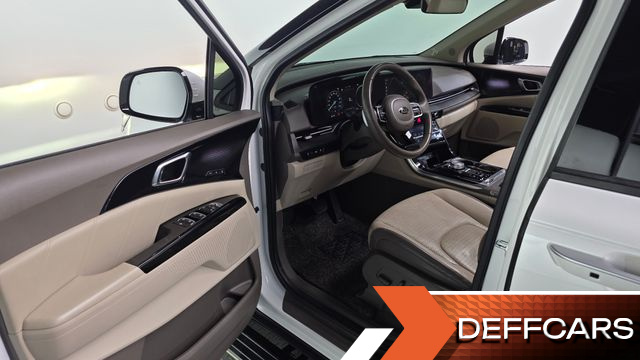 Kia CARNIVAL Gasoline 7-Seater Signature купить на сайте DeffCars