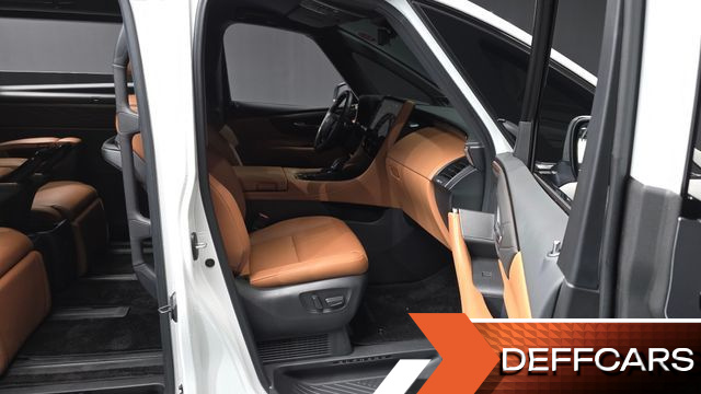 Toyota ALPHARD 2.5 HEV Executive AWD купить на сайте DeffCars