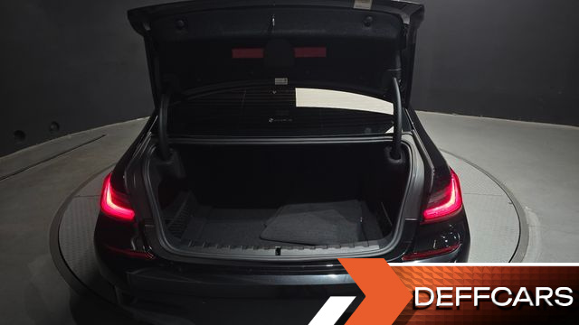BMW 3-SERIES 320i M Sport купить на сайте DeffCars