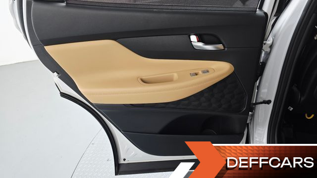 Hyundai SANTAFE Diesel 2.2 4WD Calligraphy купить на сайте DeffCars