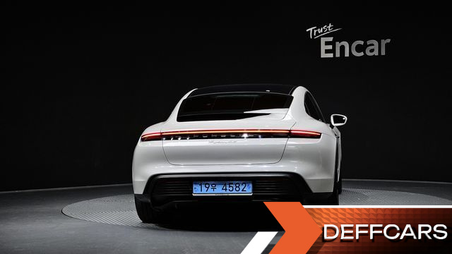 Porsche TAYCAN 4S купить на сайте DeffCars