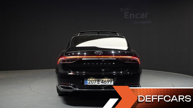 Hyundai GRANDEUR Le Blanc купить на сайте DeffCars