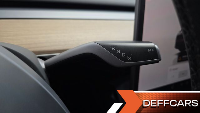 Tesla MODEL Y RWD купить на сайте DeffCars