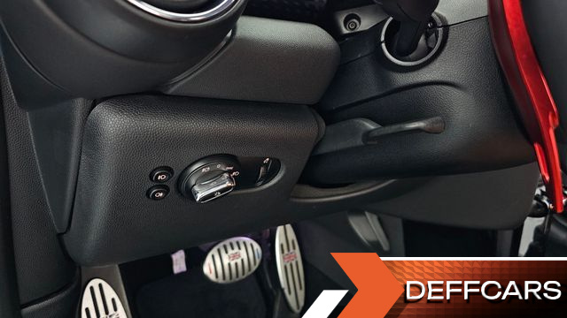 Mini COOPER CONVERTIBLE Standard 3rd купить на сайте DeffCars