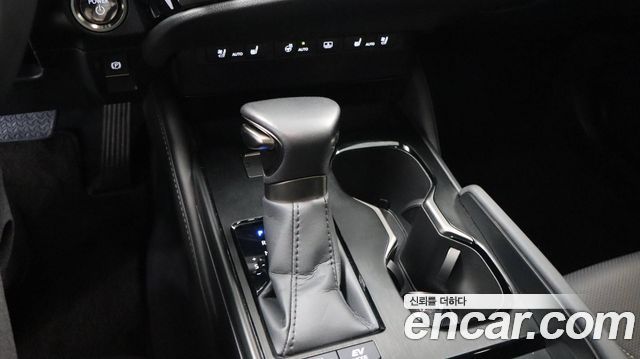 Lexus ES Executive купить на сайте DeffCars