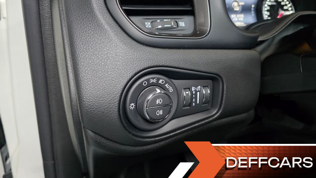 Jeep RENEGADE 1.3 Limited купить на сайте DeffCars