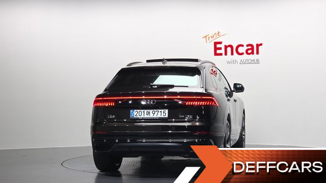 Audi Q8 55 TFSI Quattro Premium купить на сайте DeffCars