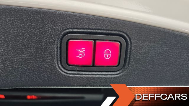 Mercedes E-CLASS E300d 4MATIC Coupe купить на сайте DeffCars