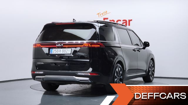 Kia CARNIVAL Gasoline 7-Seater Signature купить на сайте DeffCars