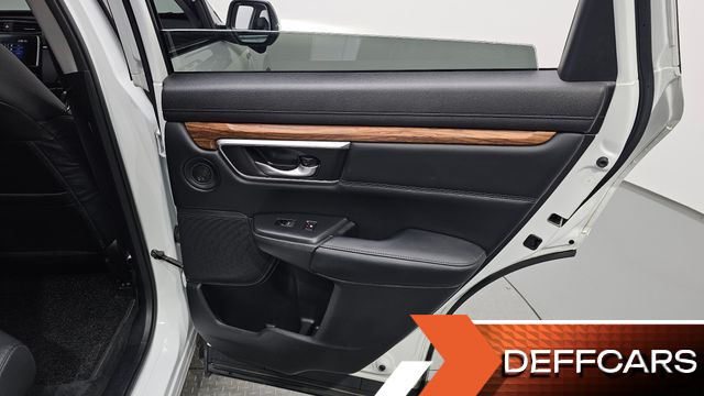 Honda CR-V 2.0 Hybrid Touring 4WD купить на сайте DeffCars