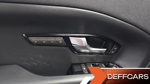 Land Rover RANGE ROVER EVOQUE 2.0 TD4 HSE купить на сайте DeffCars