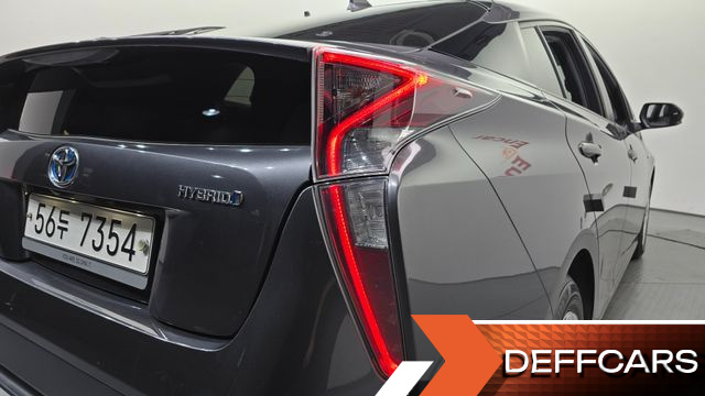 Toyota PRIUS 1.8 E купить на сайте DeffCars