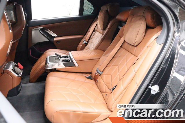 BMW 7-SERIES 740i xDrive M Sport купить на сайте DeffCars