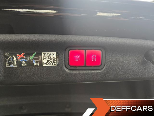 Mercedes C-CLASS C300 4MATIC Avantgarde купить на сайте DeffCars