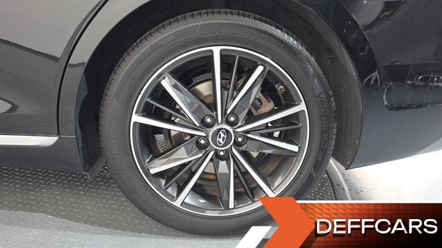 Hyundai GRANDEUR 2.5 Le Blanc купить на сайте DeffCars