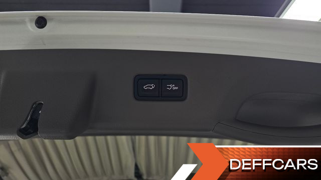 Kia CARNIVAL Gasoline 9-Seater Hi-Limousine Signature купить на сайте DeffCars
