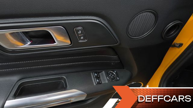 Ford MUSTANG Coupe купить на сайте DeffCars