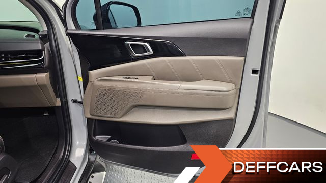 Kia CARNIVAL Diesel 9-Seater Gravity купить на сайте DeffCars