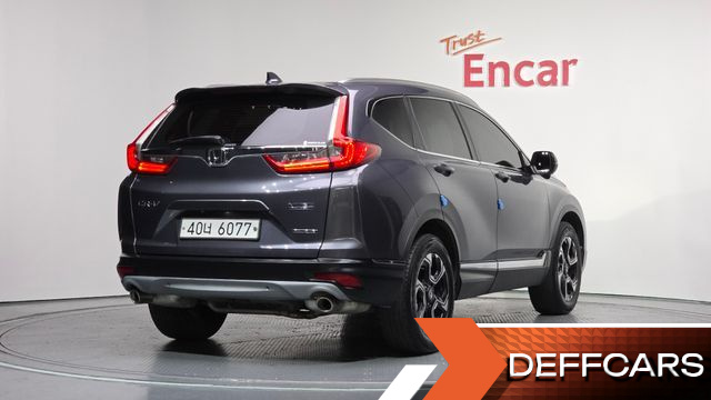 Honda CR-V 1.5 Touring 4WD купить на сайте DeffCars