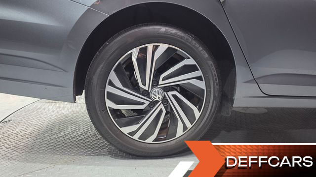 Volkswagen JETTA 1.4 TSI Prestige купить на сайте DeffCars