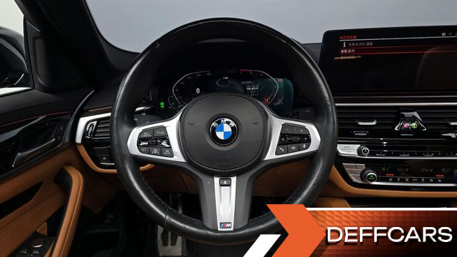 BMW 5-SERIES 520i M Sport купить на сайте DeffCars