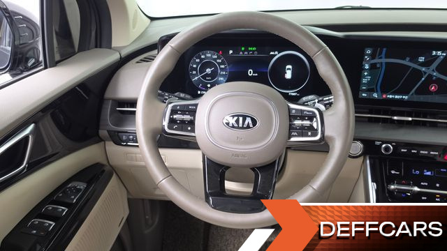 Kia CARNIVAL 7-Seater Noblesse купить на сайте DeffCars