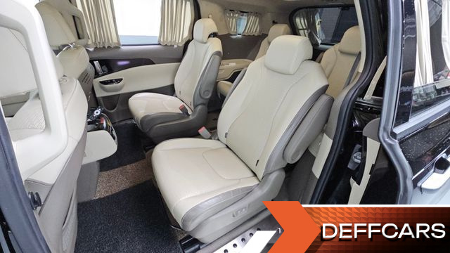 Kia CARNIVAL Gasoline 9-Seater Hi-Limousine Signature купить на сайте DeffCars