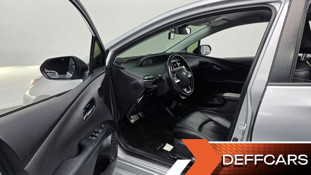 Toyota PRIUS 1.8 E купить на сайте DeffCars