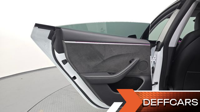 Tesla MODEL 3 Long Range AWD купить на сайте DeffCars