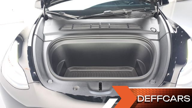Tesla MODEL Y RWD купить на сайте DeffCars