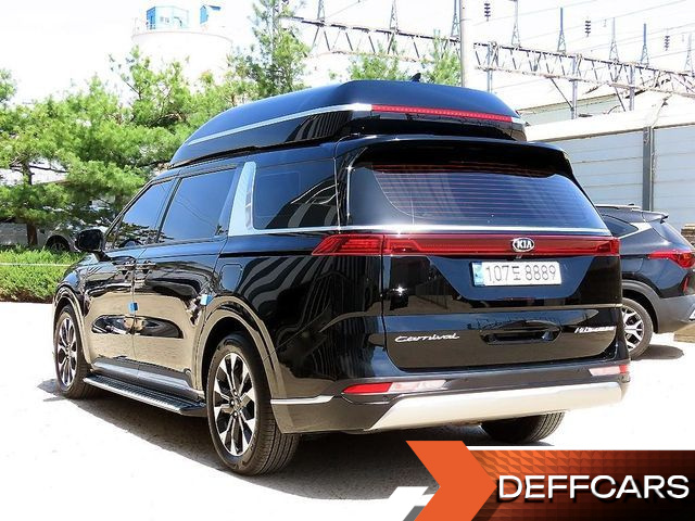 Kia CARNIVAL Gasoline 7-Seater Hi-Limousine Signature купить на сайте DeffCars