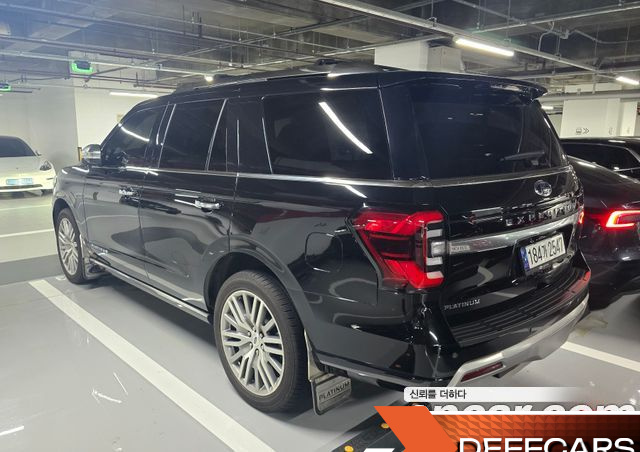 Ford EXPEDITION Platinum 4WD 8Seater купить на сайте DeffCars