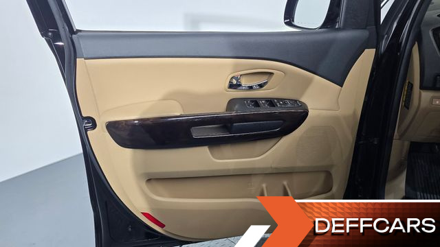 Kia CARNIVAL Gasoline 7-Seater Limousine VIP купить на сайте DeffCars
