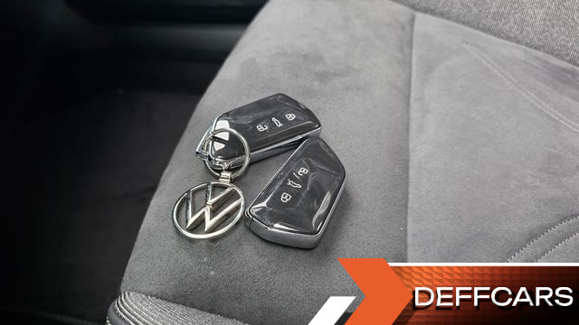 Volkswagen GOLF 2.0 TDI Prestige купить на сайте DeffCars