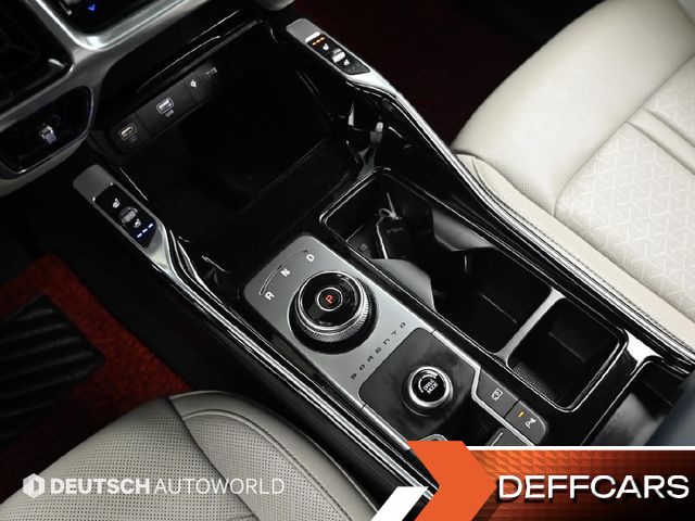 Kia SORENTO HEV 1.6 2WD Noblesse купить на сайте DeffCars