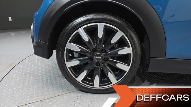 Mini COOPER Classic Launch Pack Third Generation купить на сайте DeffCars