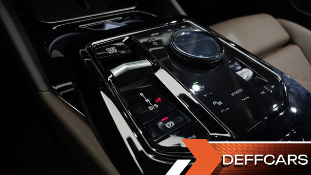BMW 5-SERIES 520i M Sport купить на сайте DeffCars