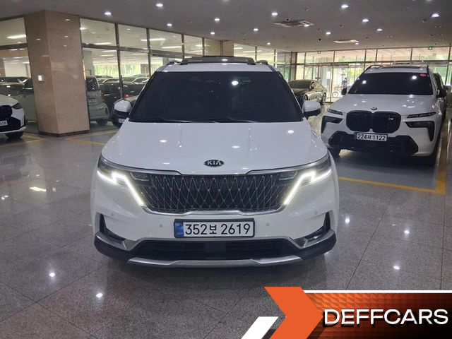 Kia CARNIVAL Gasoline 9-Seater Signature купить на сайте DeffCars