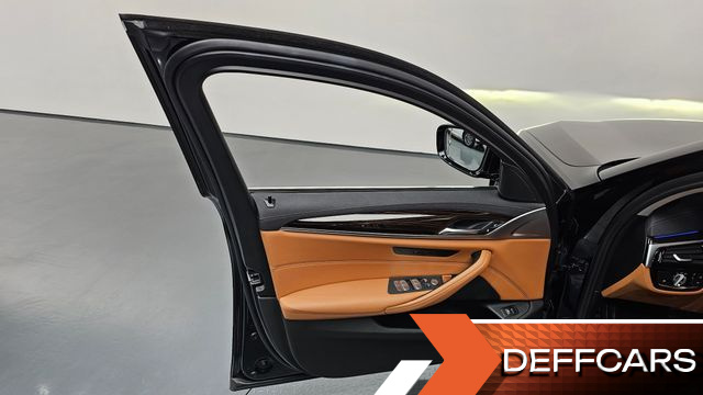 BMW 5-SERIES 520i Luxury купить на сайте DeffCars