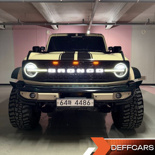 Ford BRONCO 2.7 Outer Banks купить на сайте DeffCars