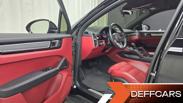 Porsche CAYENNE 3.0 PLATINUM EDITION купить на сайте DeffCars