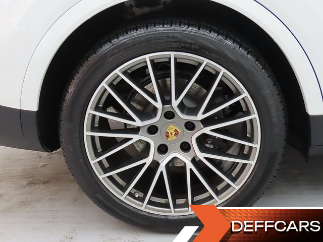 Porsche CAYENNE 3.0 PLATINUM EDITION купить на сайте DeffCars