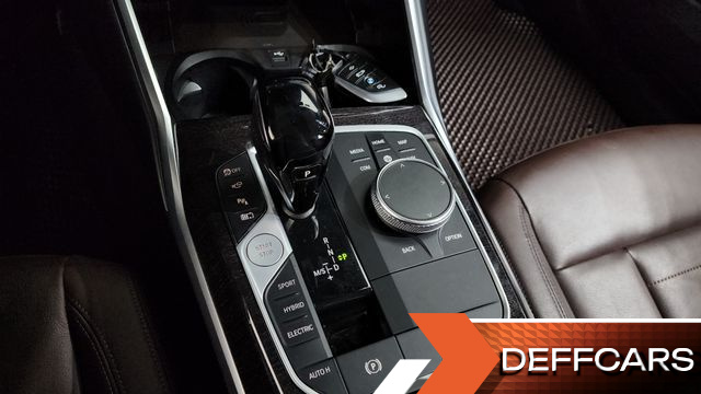 BMW 3-SERIES 330e Luxury купить на сайте DeffCars