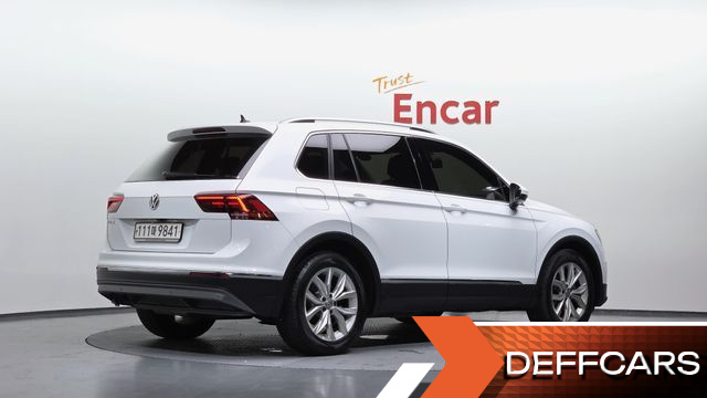 Volkswagen TIGUAN 2.0 TDI Premium купить на сайте DeffCars