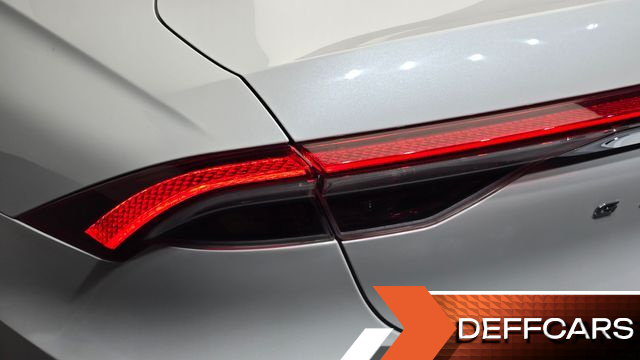 Hyundai GRANDEUR Le Blanc купить на сайте DeffCars
