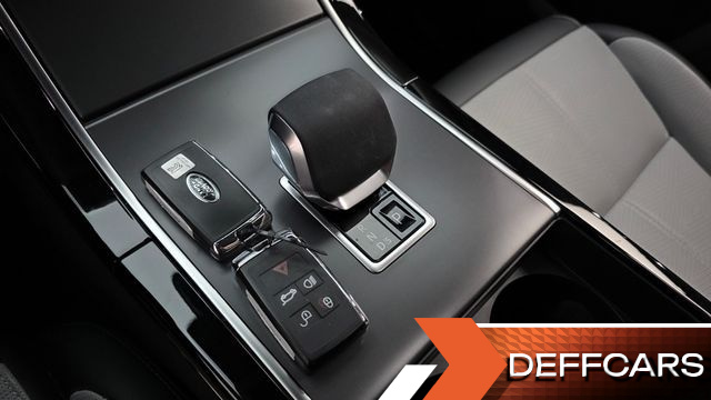 Land Rover RANGE ROVER VELAR 3.0 P400 Dynamic HSE купить на сайте DeffCars