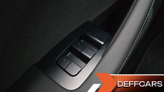 Tesla MODEL 3 RWD купить на сайте DeffCars